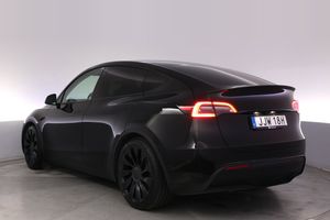 Tesla Model Y bild 4