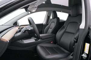 Tesla Model Y bild 9