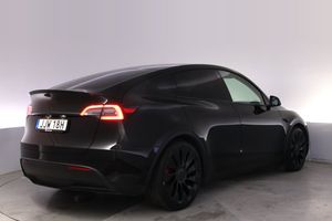 Tesla Model Y bild 5
