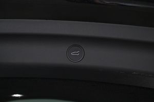 Tesla Model Y bild 24