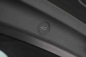 Tesla Model Y bild 22