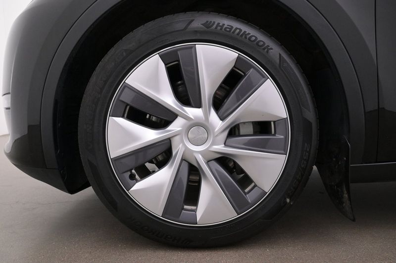 Tesla Model Y bild 27