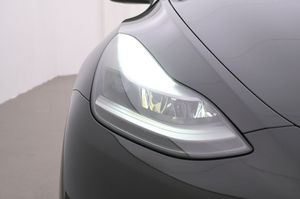 Tesla Model Y bild 26