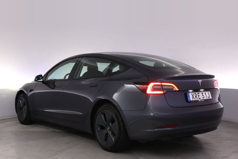 Tesla Model 3 bild 4