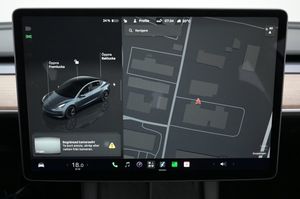 Tesla Model 3 bild 17