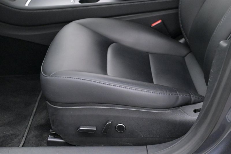 Tesla Model 3 bild 9