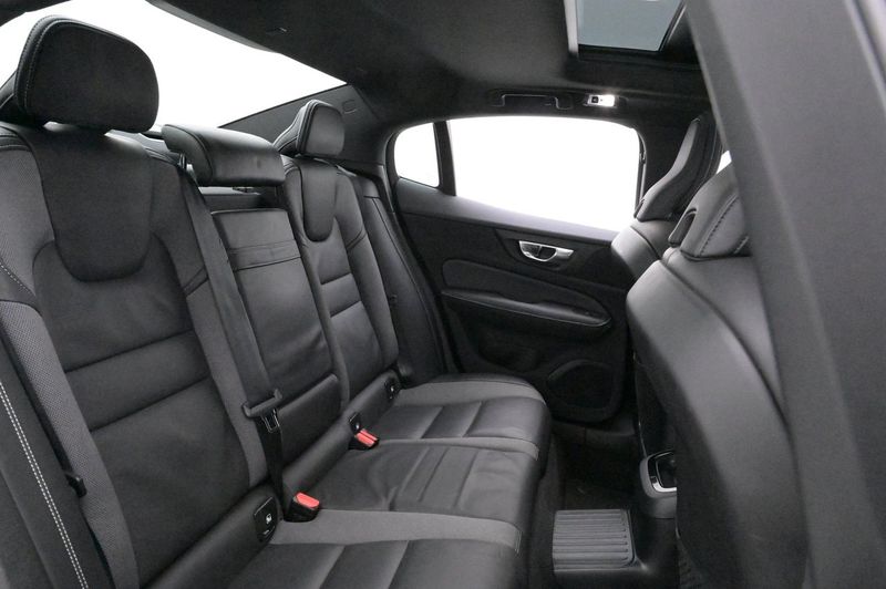 Volvo S60 bild 24