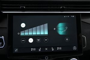 Lynk & Co 01 bild 16