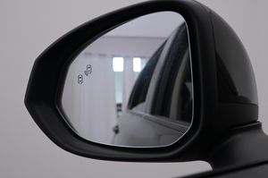 Lynk & Co 01 bild 23