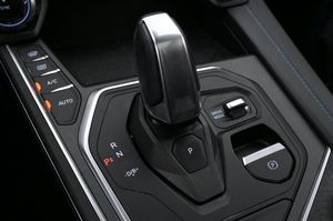 Lynk & Co 01 bild 21