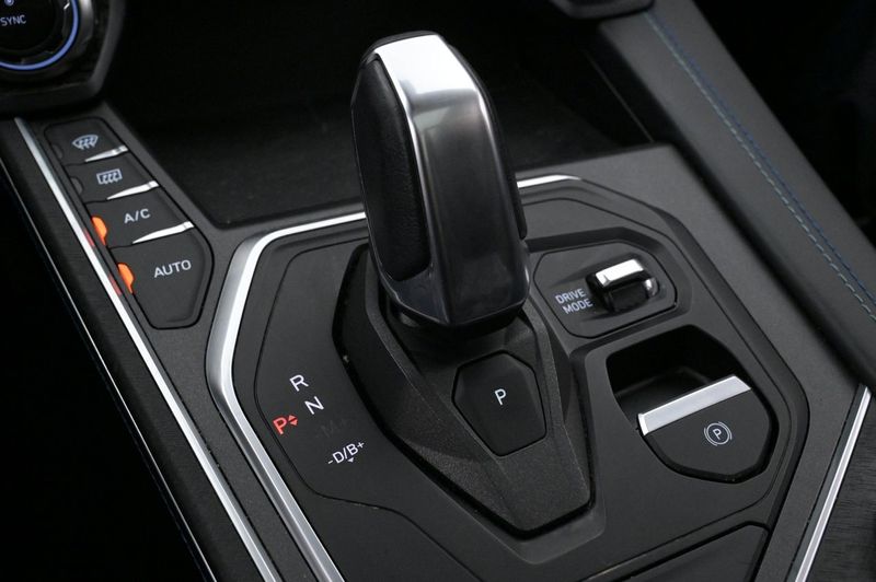 Lynk & Co 01 bild 21