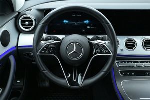Mercedes E300 bild 7