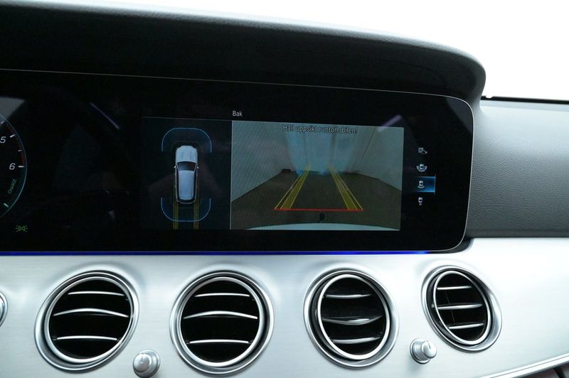 Mercedes E300 bild 16