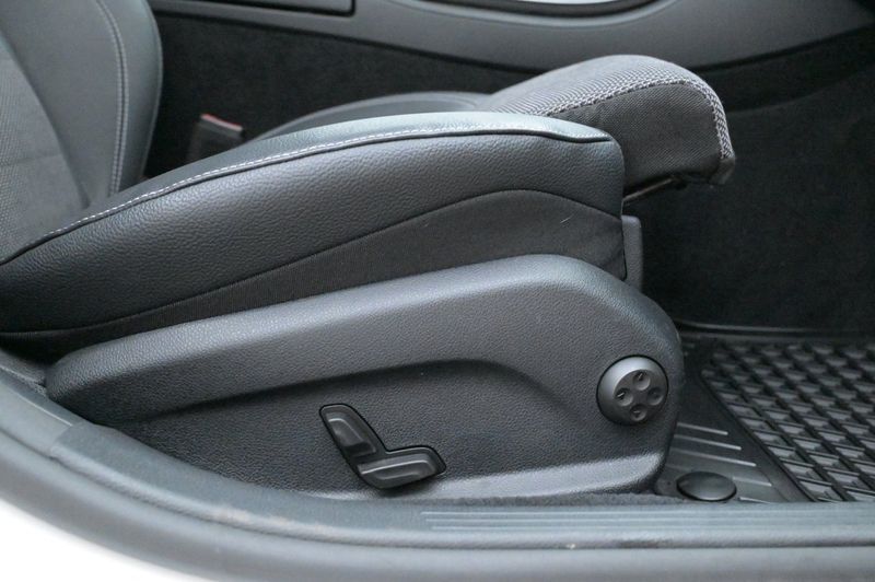 Mercedes E300 bild 15