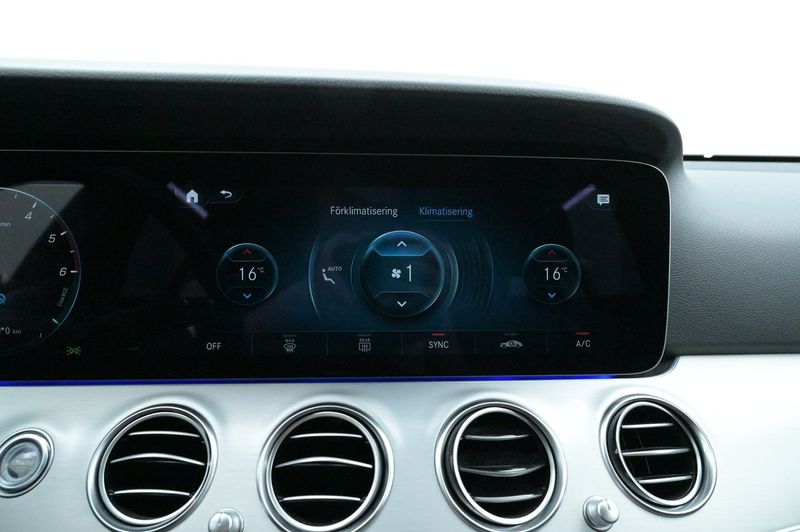 Mercedes E300 bild 21
