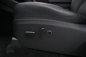 Tesla Model Y bild 11