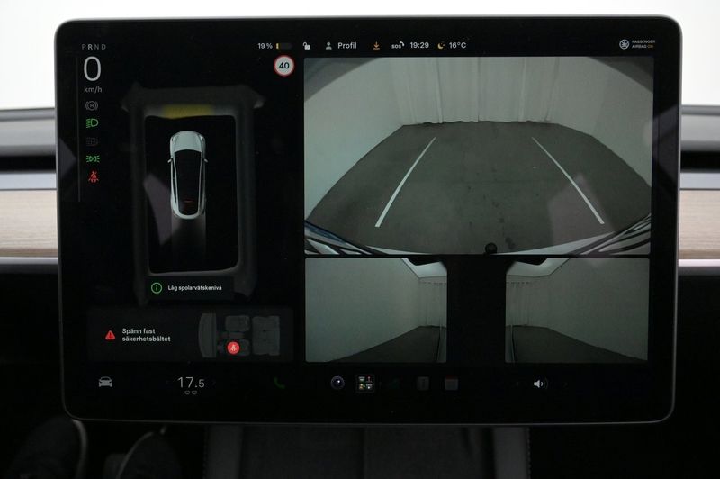 Tesla Model Y bild 18