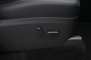 Tesla Model Y bild 13