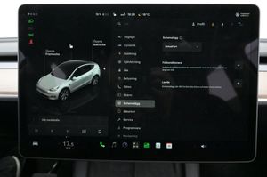 Tesla Model Y bild 15