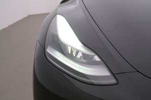Tesla Model Y bild 26