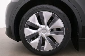 Tesla Model Y bild 27