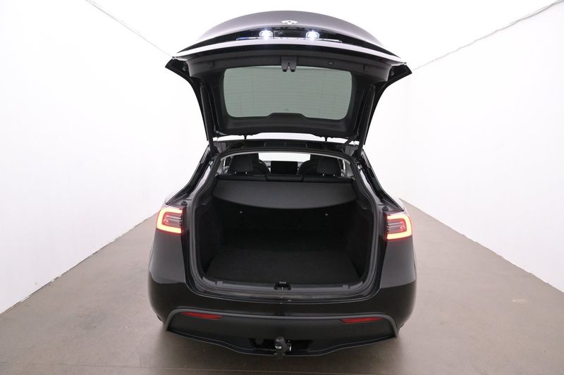Tesla Model Y bild 22