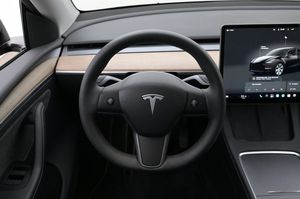 Tesla Model Y bild 7