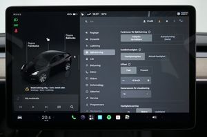 Tesla Model Y bild 11