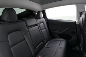 Tesla Model Y bild 21