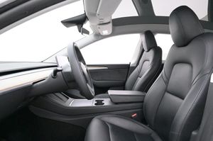 Tesla Model Y bild 9
