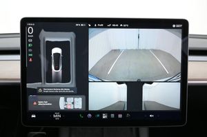 Tesla Model Y bild 16