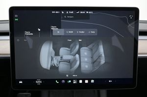 Tesla Model Y bild 15