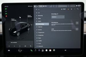 Tesla Model Y bild 11