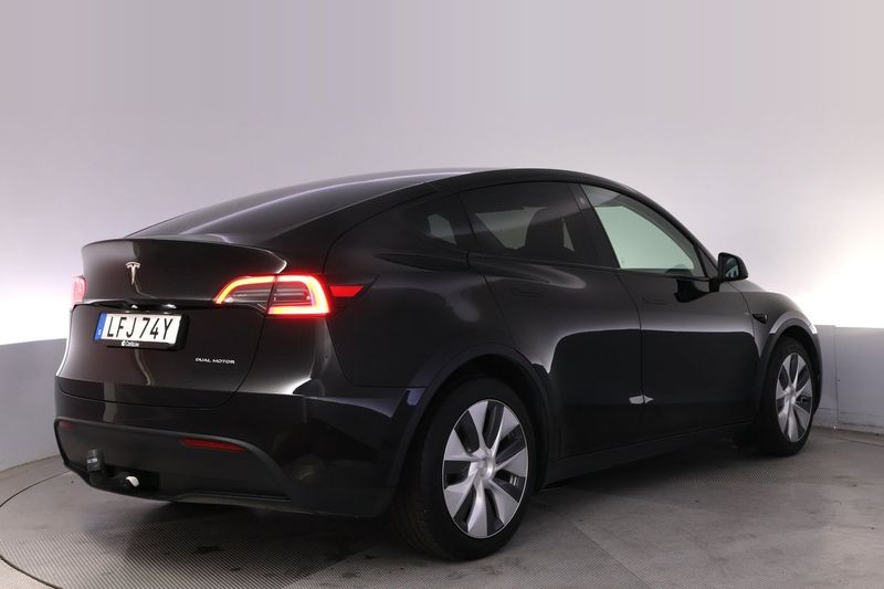 Tesla Model Y bild 5