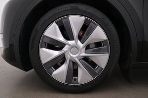 Tesla Model Y bild 27