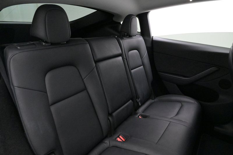 Tesla Model Y bild 20