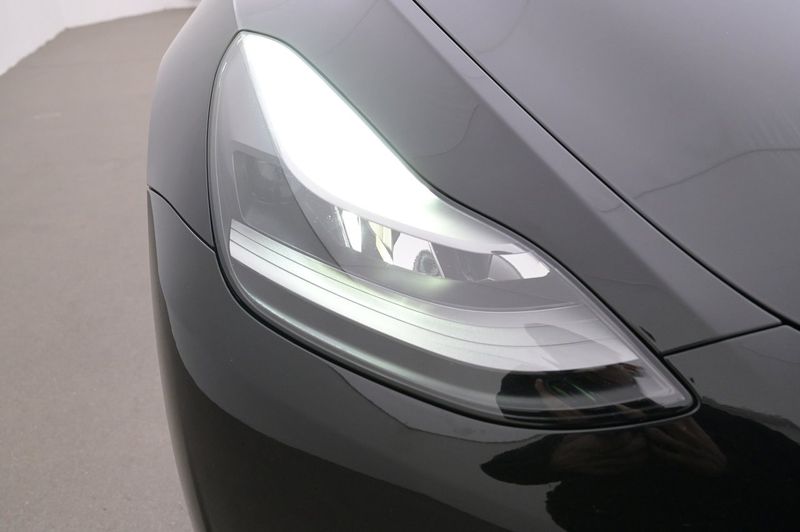 Tesla Model Y bild 26