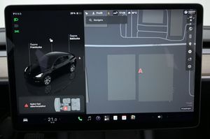 Tesla Model Y bild 16