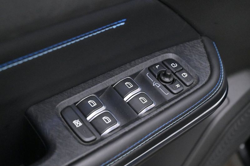 Lynk & Co 01 bild 10
