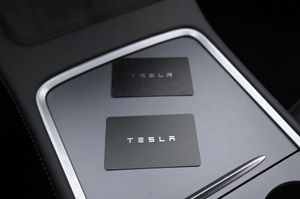 Tesla Model Y bild 24
