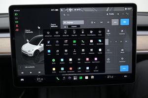 Tesla Model Y bild 22