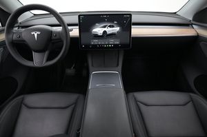 Tesla Model Y bild 6