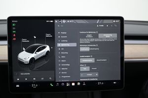 Tesla Model Y bild 15