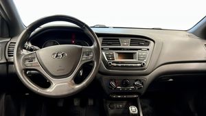 Hyundai i20 bild 4