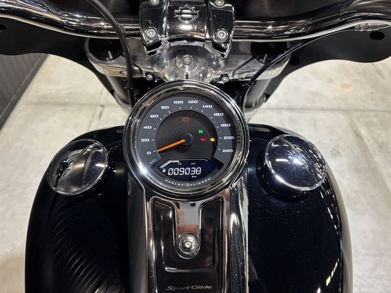 Harley-Davidson Sport Glide bild 11