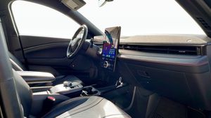 Ford Mustang Mach-E bild 3