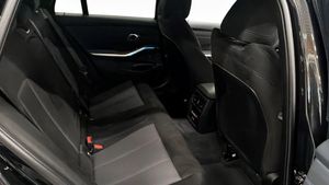 BMW 330 bild 5