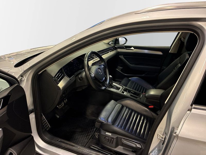 Volkswagen Passat bild 7