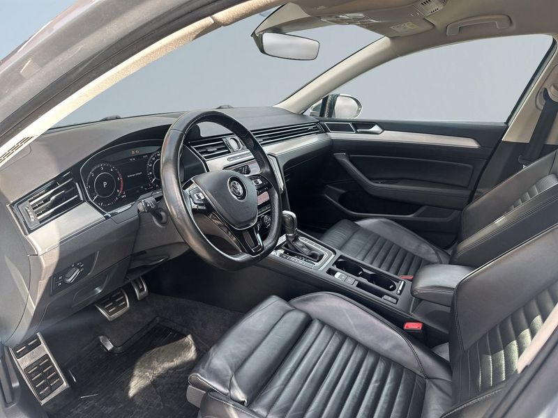 Volkswagen Passat bild 7