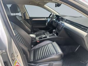 Volkswagen Passat bild 10